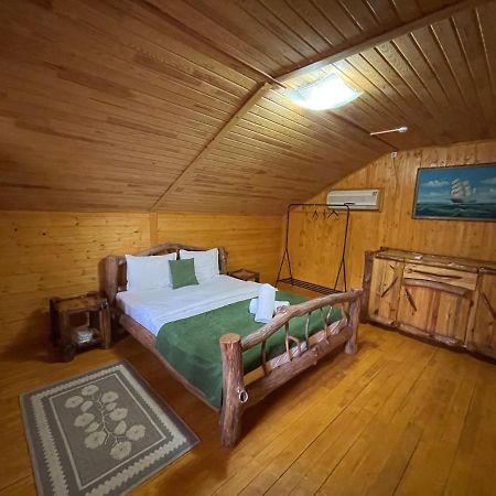 Sky Land Camping & Resort Cricova Exterior foto