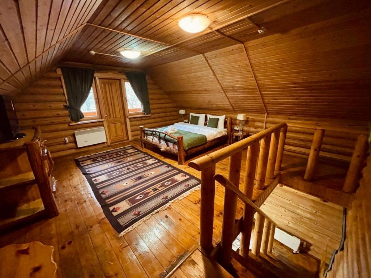 Sky Land Camping & Resort Cricova Exterior foto
